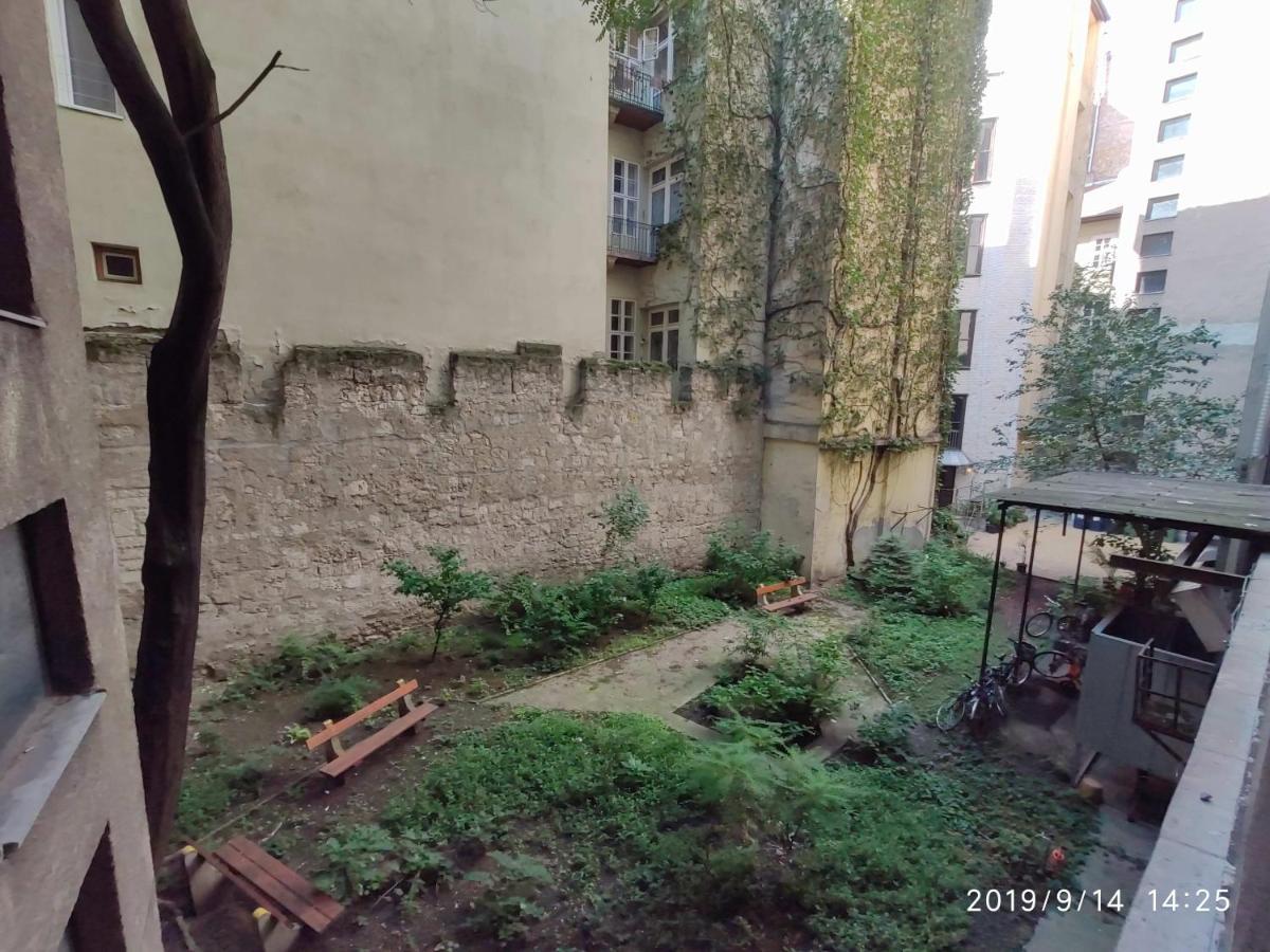 Brand New Apartment In The Center Budapest Esterno foto