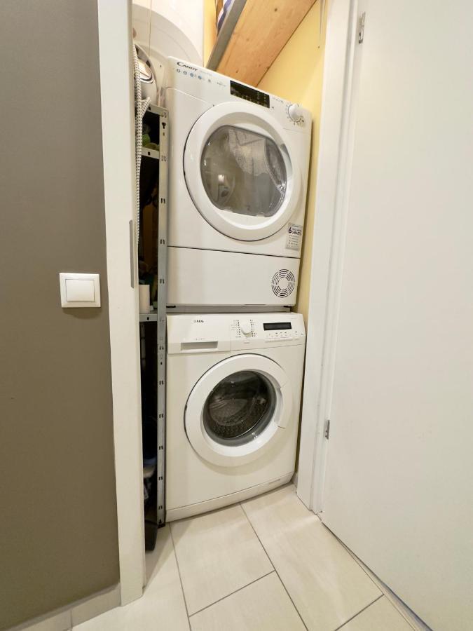 Brand New Apartment In The Center Budapest Esterno foto